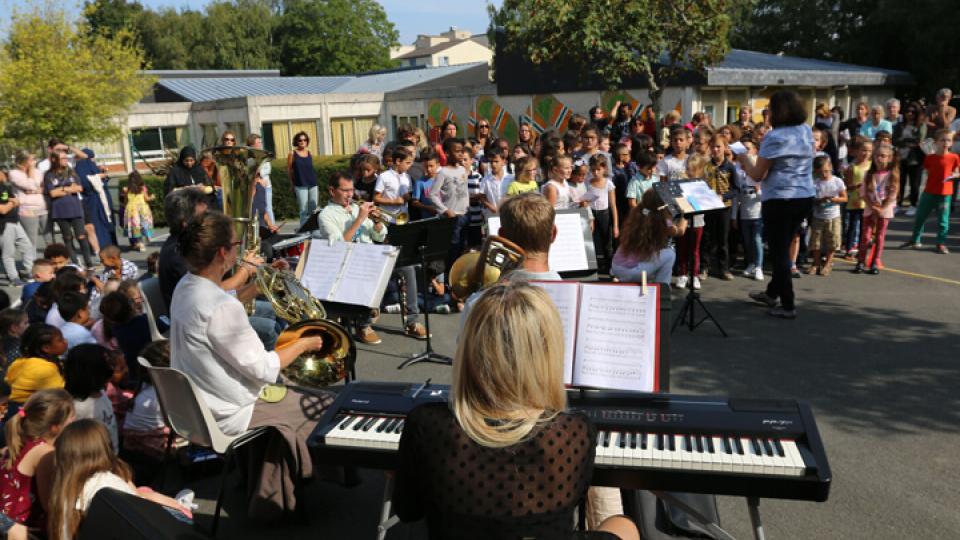 orchestre-a-l-ecole-herouville-enfants