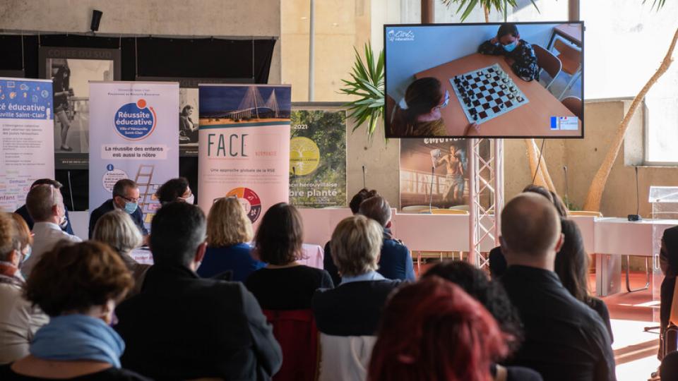 lancement cité educative salle du conseil