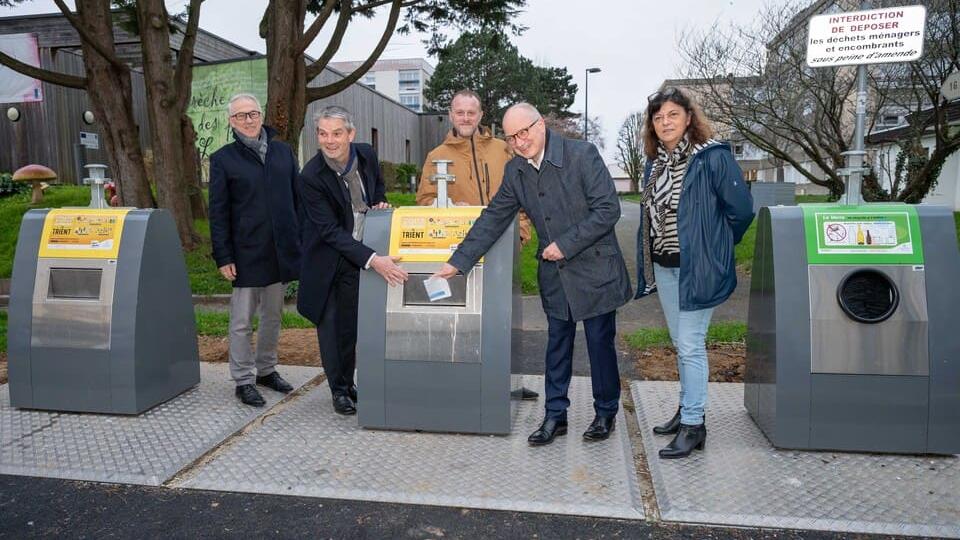 borne à déchets élus