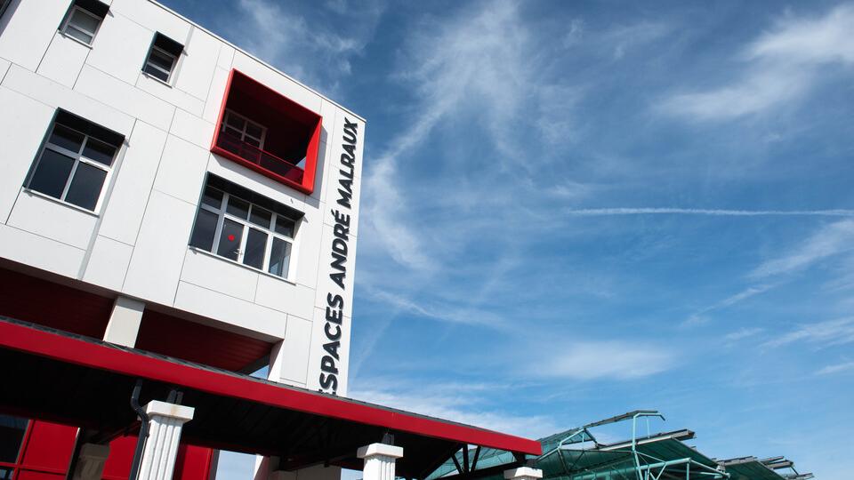espace malraux façade