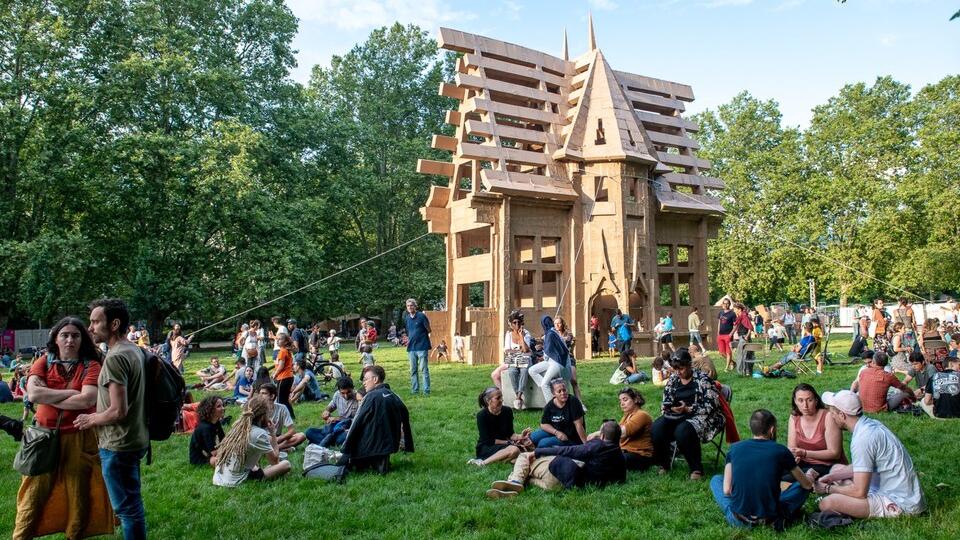 maison-carton-millenaire