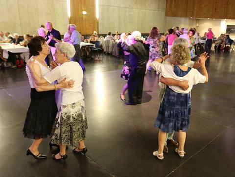 bal-seniors-danse-herouville