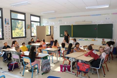 classe-enfant-ecole-cours