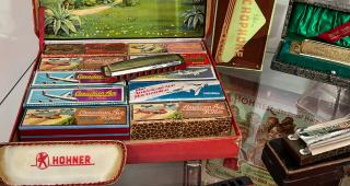 exposition harmonica mundo